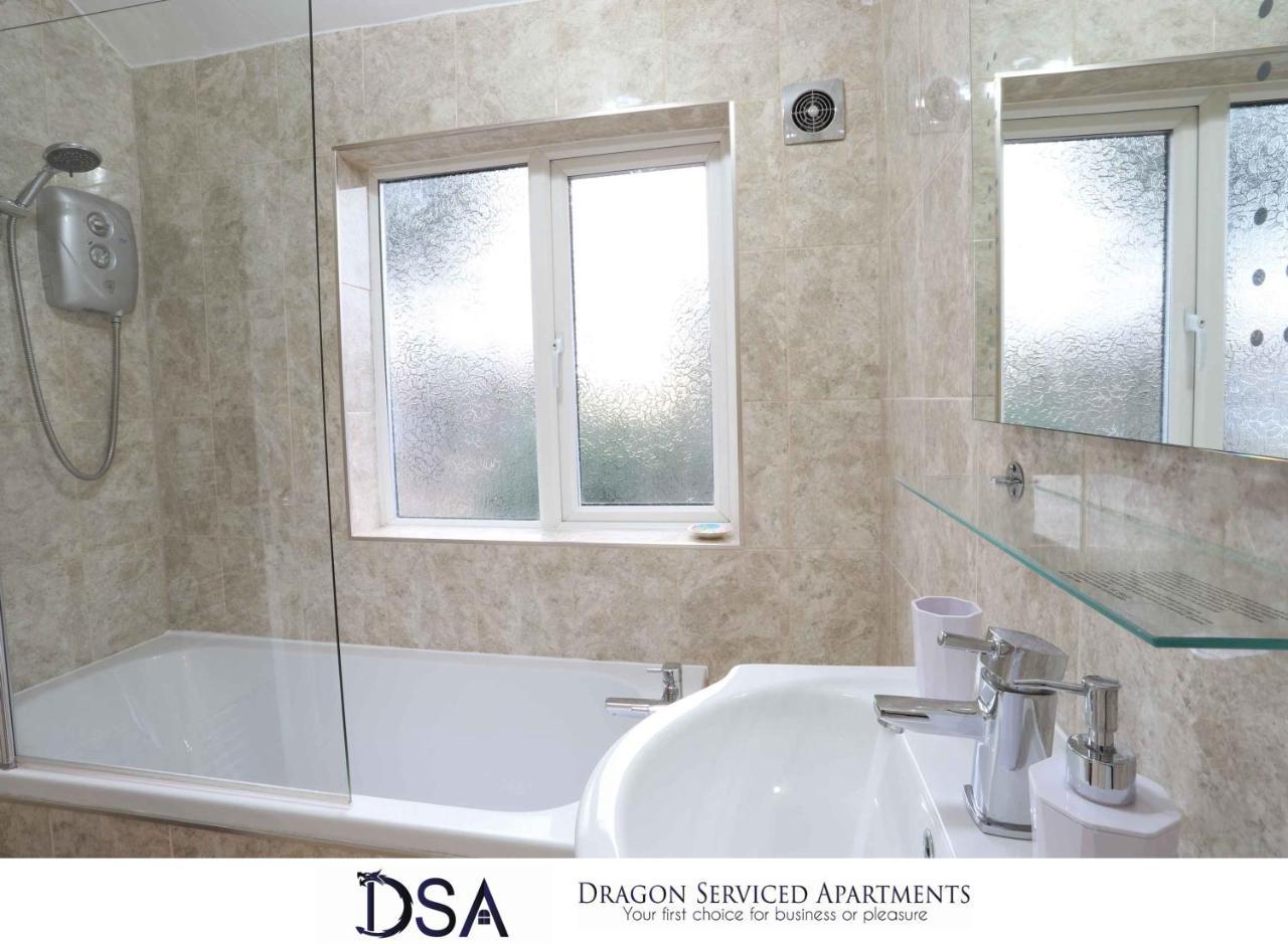 Solihull/Nec/Airport 3 Bedroom Semi-Detached House バーミンガム エクステリア 写真